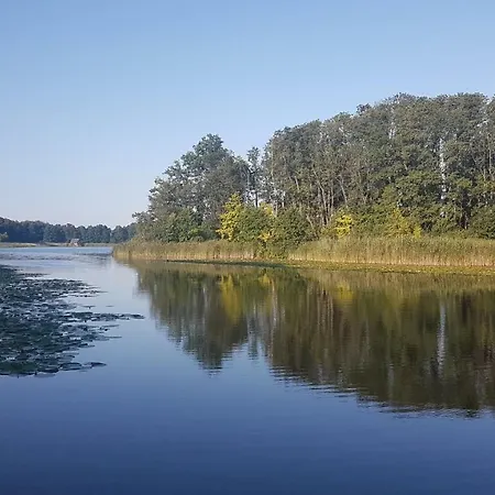 Hausboot Mirabella Am Mueritz Nationalpark Festanliegend *