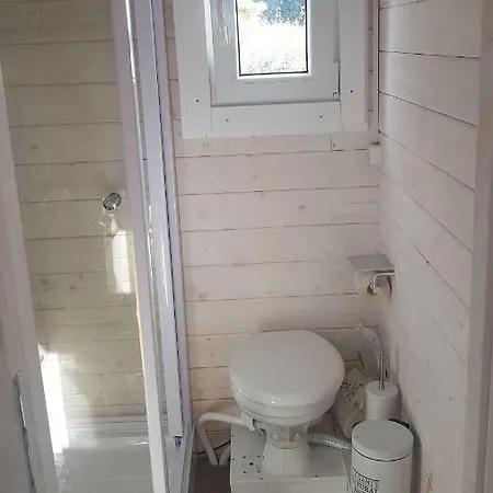 Botel Hausboot Mirabella Am Mueritz Nationalpark Festanliegend Mirow