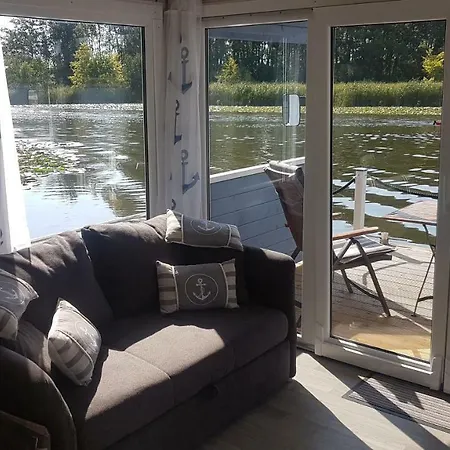 Botel Hausboot Mirabella Am Mueritz Nationalpark Festanliegend *